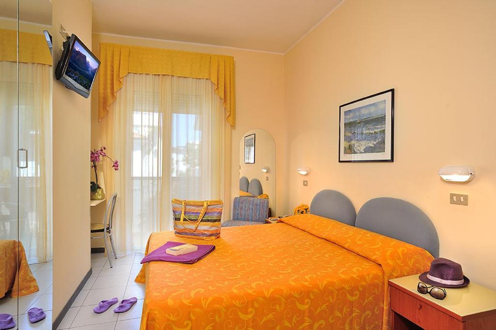 Hotel Venezia リミニ エクステリア 写真