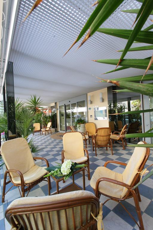 Hotel Venezia リミニ エクステリア 写真